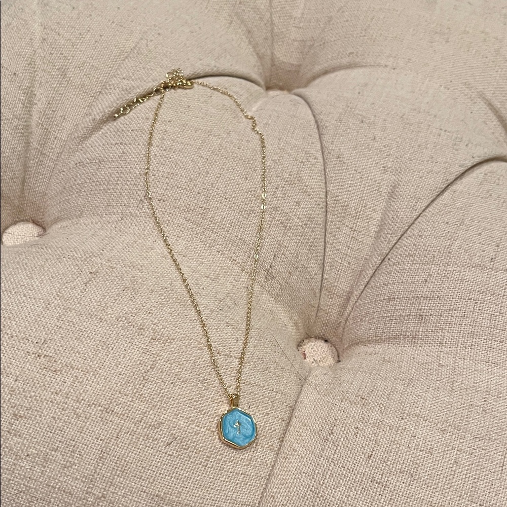 Fashion Gold and stunning Blue Cross Pendant Necklace NWOT - Picture 7 of 8